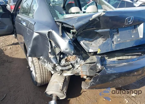 2010 Honda Accord 3.5 Ex-L z USA, uszkodzony, nr VIN 1HGCP3F81AA021864